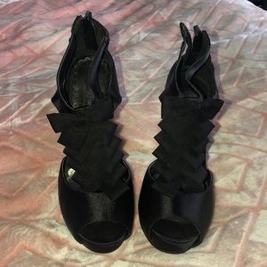 Women’s Black Heels